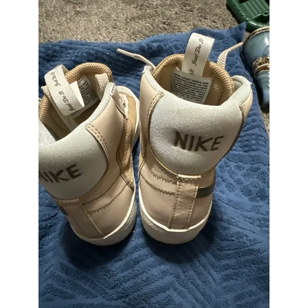 BT Nike Blazer‎ Mid '77 SE GS 'Dance - Sanddrift' DQ0369-100 Size 4